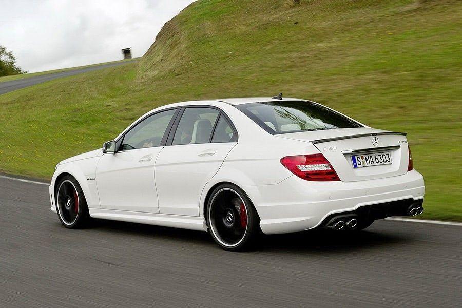  Mercedes-Benz C63 AMG 2012 года  (фото 36 из 40)